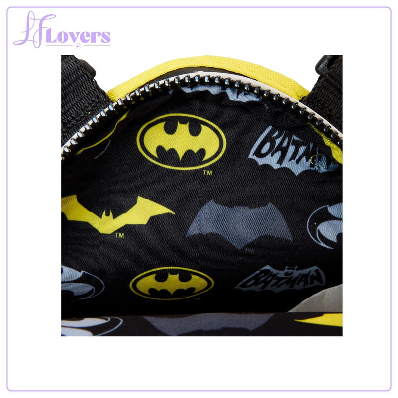 Load image into Gallery viewer, Loungefly Pets DC Comics Batman Mini Backpack Harness
