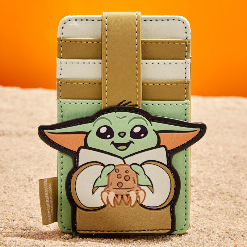 Load image into Gallery viewer, Loungefly Mandalorian Grogu And Crabbies Cardholder - LF Lovers
